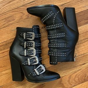 Steve Madden Black Pointed Toe Boots | Size 5.5 🖤